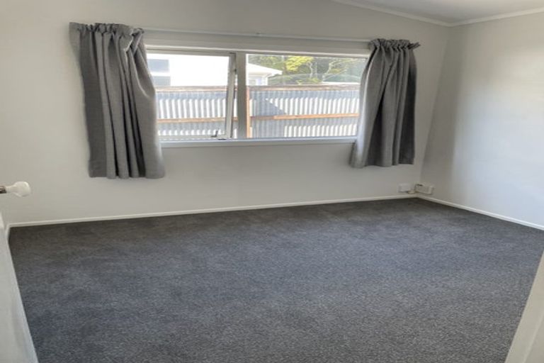 Photo of property in 2/18 Holsworthy Road, Lower Vogeltown, New Plymouth, 4310
