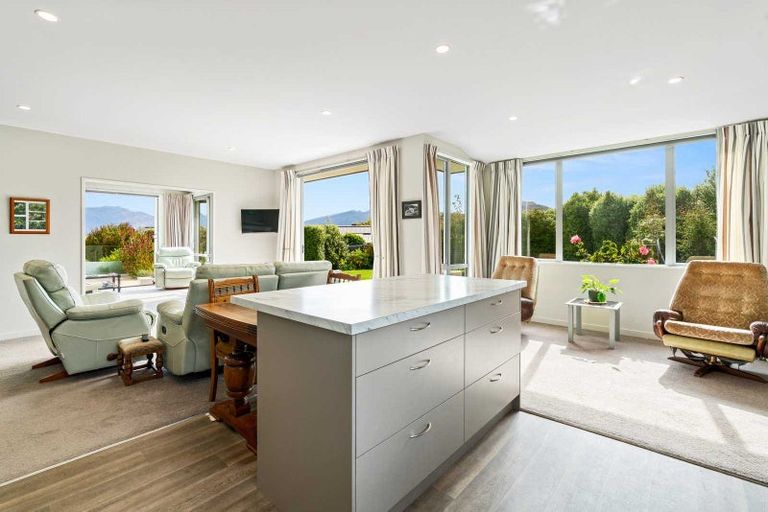 Photo of property in 3 Clearview Street, Wanaka, 9305
