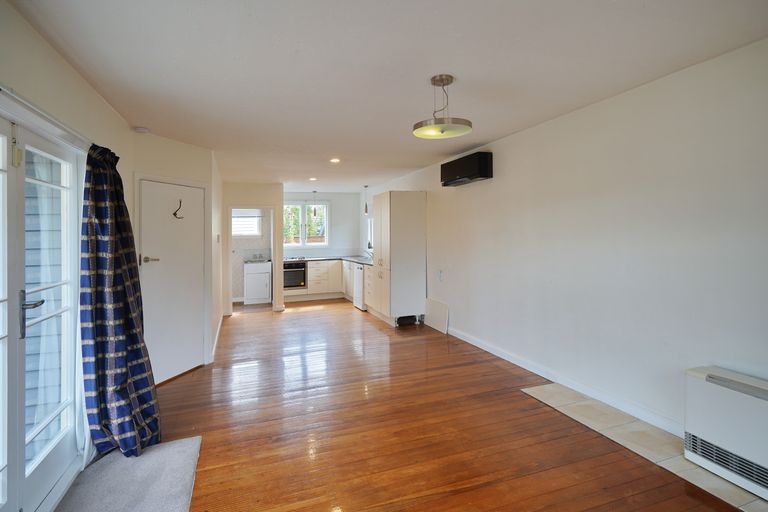 Photo of property in 47 Aorangi Road, Bryndwr, Christchurch, 8053