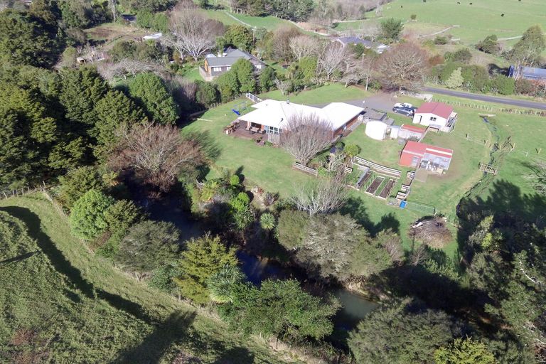 Photo of property in 1058 Old Mountain Road, Waitetuna, Raglan, 3295