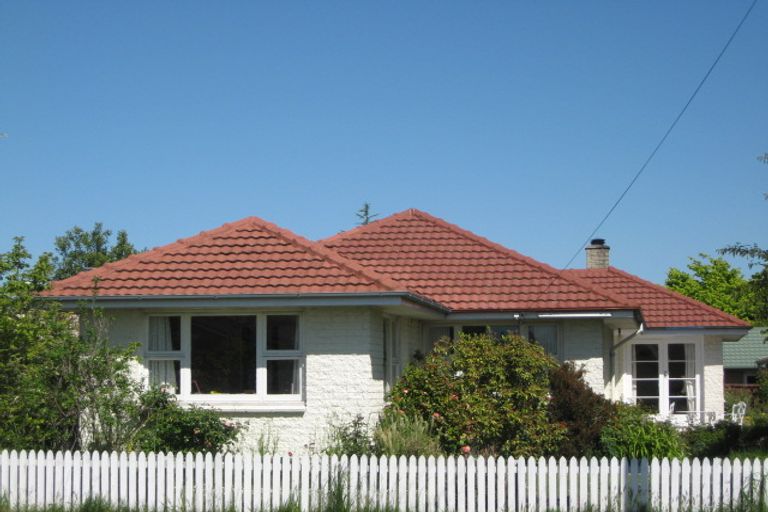 Photo of property in 147 Grimseys Road, Redwood, Christchurch, 8051