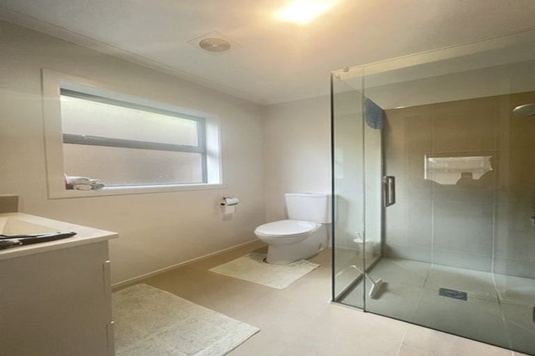 Photo of property in 214a Navigation Drive, Whitby, Porirua, 5024