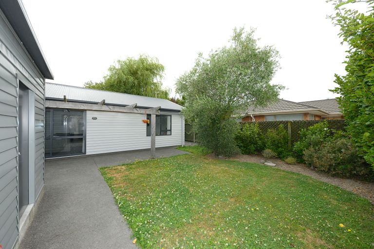 Photo of property in 108 Hills Road, Edgeware, Christchurch, 8013