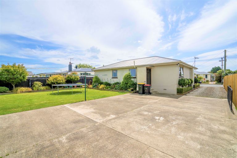 Photo of property in 69 Cargill Street, Waikiwi, Invercargill, 9810