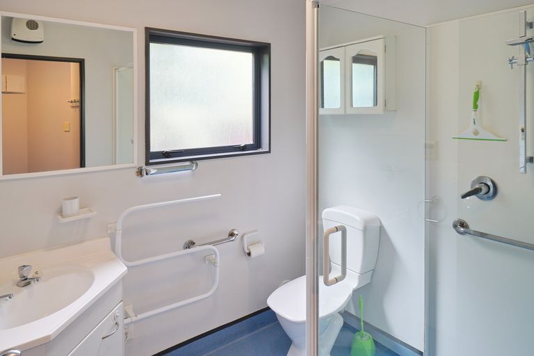 Photo of property in 47 Aorangi Road, Bryndwr, Christchurch, 8053