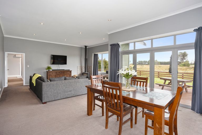 Photo of property in 50 Mcmillan Street, Tisbury, Invercargill, 9877