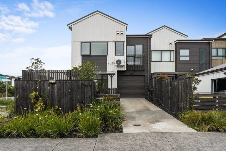 Photo of property in 1/25 Sidney Wallingford Way, Hobsonville, Auckland, 0616