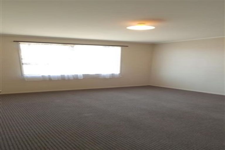 Photo of property in 2/40 Palmers Road, Clendon Park, Auckland, 2103