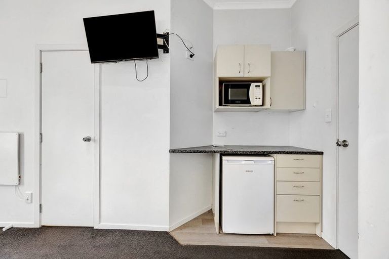 Photo of property in 87 Lake Road, Frankton, Hamilton, 3204