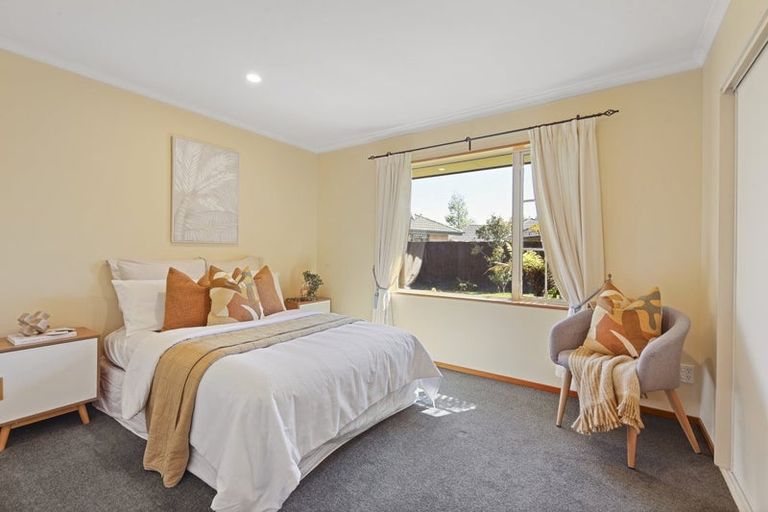 Photo of property in 48 Glasnevin Drive, Casebrook, Christchurch, 8051