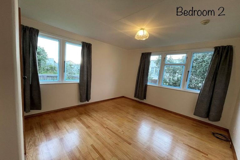 Photo of property in 55 Parakai Avenue, Parakai, 0830