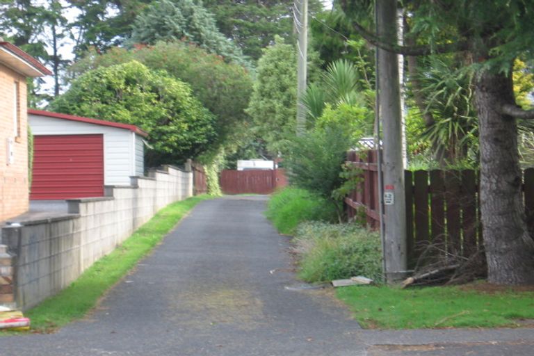 Photo of property in 1/60b Swanson Road, Henderson, Auckland, 0610