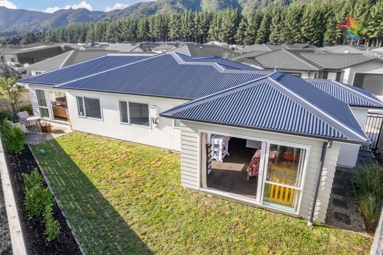 Photo of property in 7 Brian Hughes Road, Wainuiomata, Lower Hutt, 5014