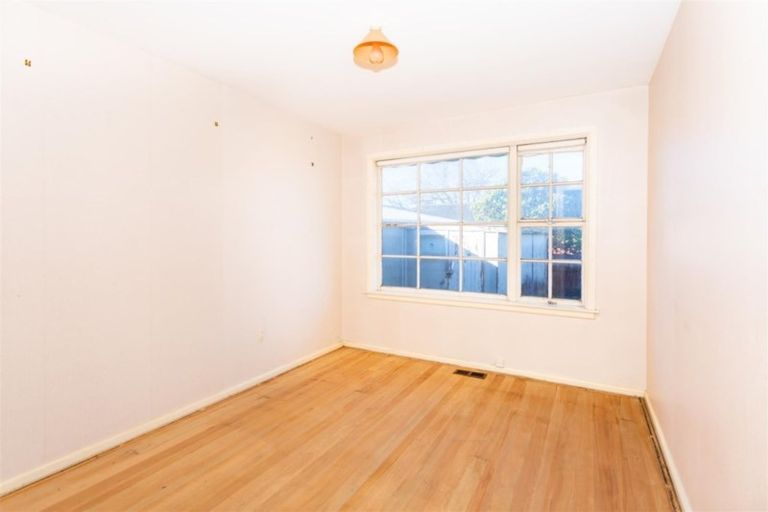 Photo of property in 32 Deepdale Street, Burnside, Christchurch, 8053