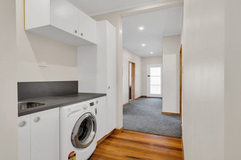 Photo of property in 27 Moore Avenue, Tawhero, Whanganui, 4501