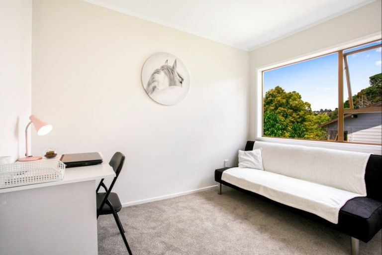 Photo of property in 14 John Downs Drive, Browns Bay, Auckland, 0630
