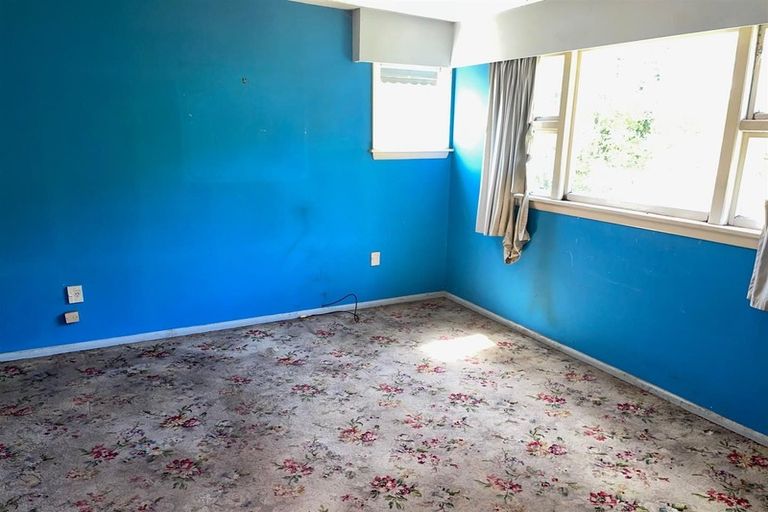 Photo of property in 30 Middlepark Road, Sockburn, Christchurch, 8042