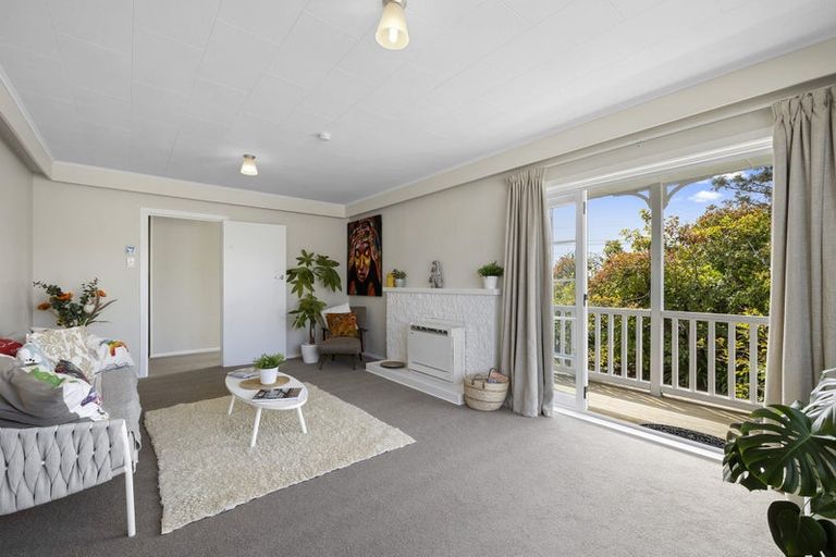 Photo of property in 252 Huatoki Street, Upper Vogeltown, New Plymouth, 4310