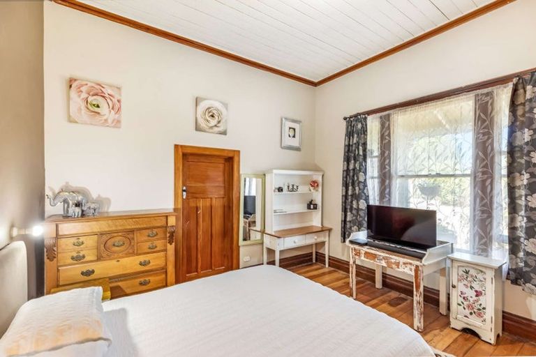 Photo of property in 50 Kimber Street, Halcombe, Feilding, 4779