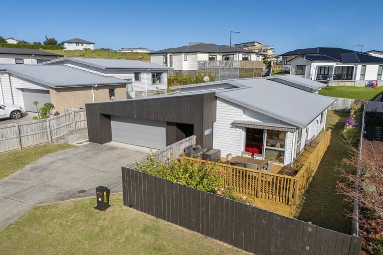 Photo of property in 118 Parkview Drive, Gulf Harbour, Whangaparaoa, 0930