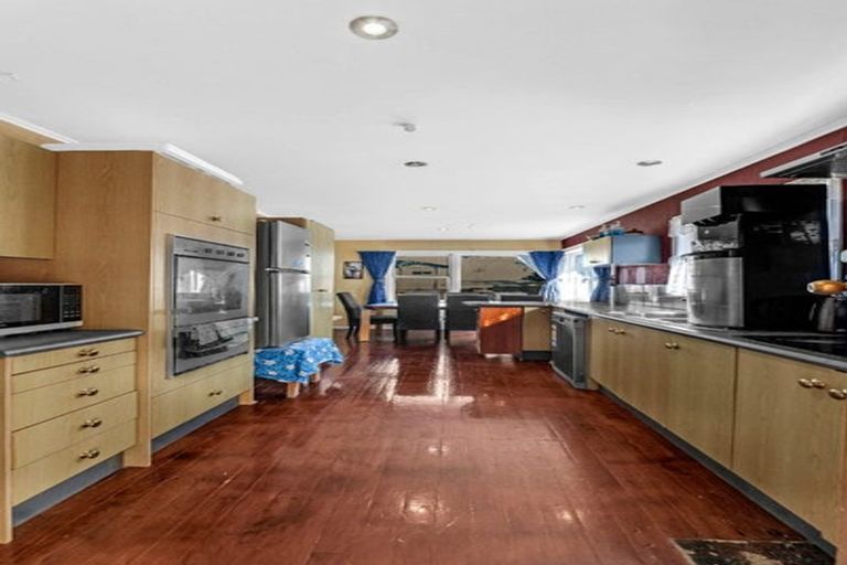 Photo of property in 8 Braeburn Place, Takanini, 2112