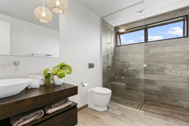 Photo of property in 563 Grenada Street, Papamoa Beach, Papamoa, 3118