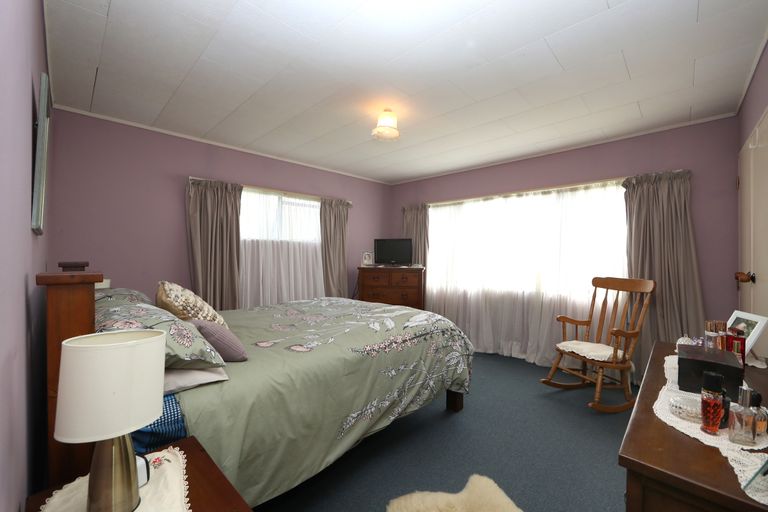 Photo of property in 10 Martin Dale, Raureka, Hastings, 4120