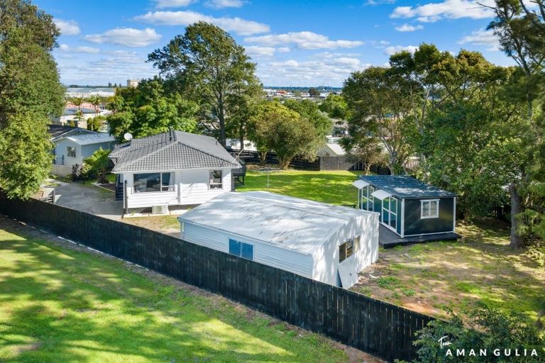 Photo of property in 30 Hyperion Drive, Randwick Park, Auckland, 2105