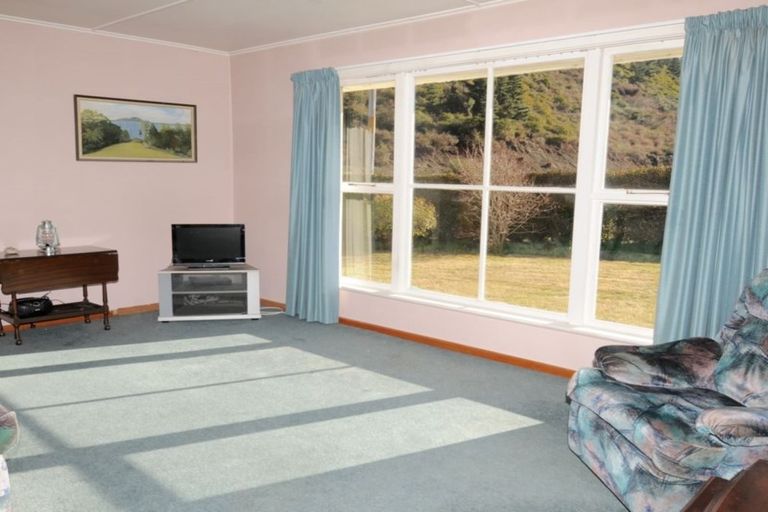 Photo of property in 6 Robinson Street, Kurow, 9435
