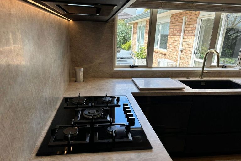 Photo of property in 21 Eaglemont Drive, East Tamaki Heights, Auckland, 2016