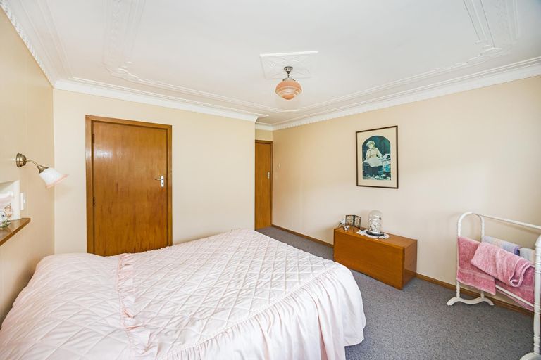 Photo of property in 1 Earn Street, Oamaru North, Oamaru, 9400