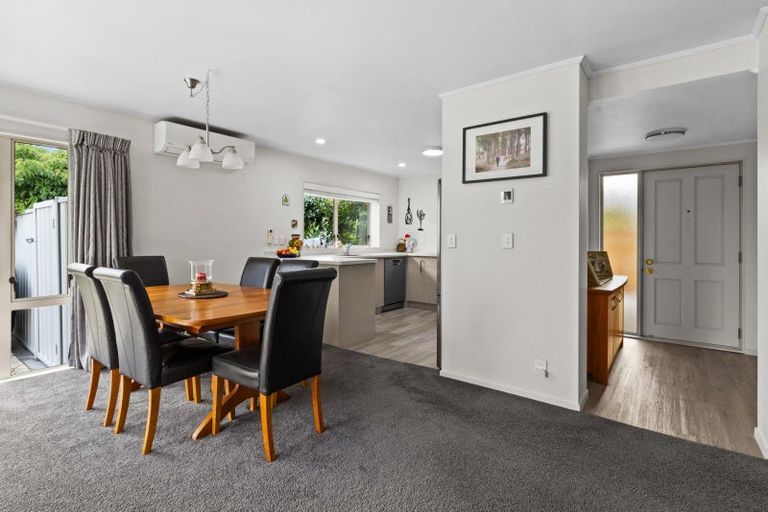 Photo of property in 34 Avondale Road, Taradale, Napier, 4112