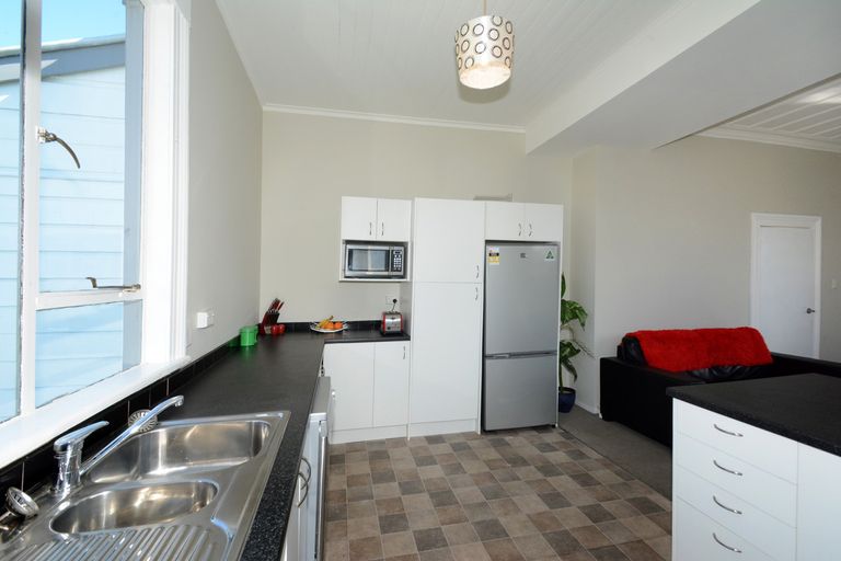 Photo of property in 41 Bathgate Street, South Dunedin, Dunedin, 9012