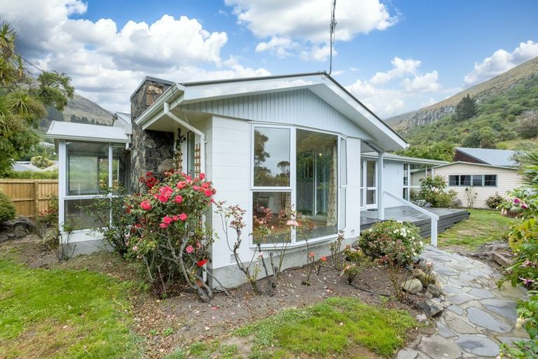 Photo of property in 136 Wakefield Avenue, Sumner, Christchurch, 8081