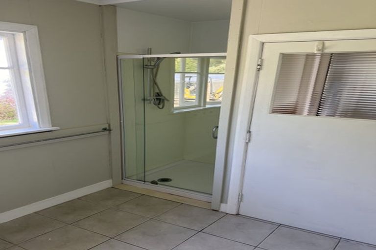 Photo of property in 31 Burden Avenue, Wainuiomata, Lower Hutt, 5014