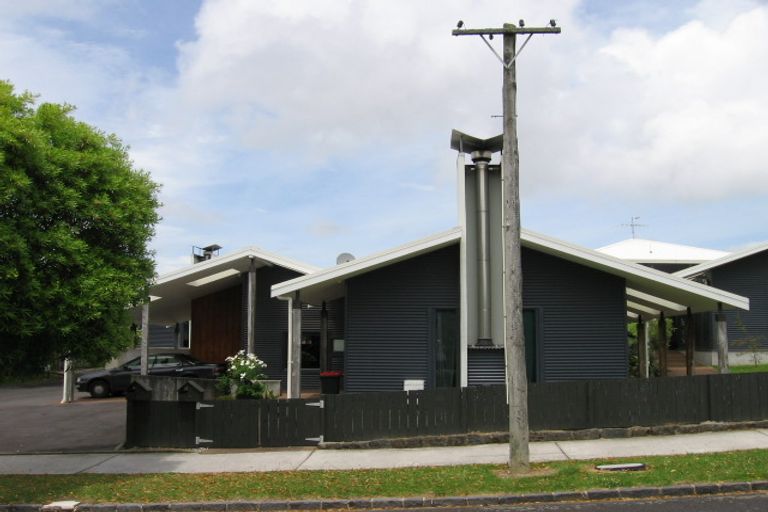 Photo of property in 5-7 Segar Avenue, Mount Albert, Auckland, 1025