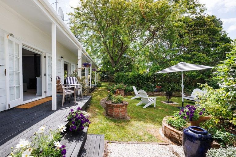 Photo of property in 208 Cambridge Avenue, Ashhurst, 4810