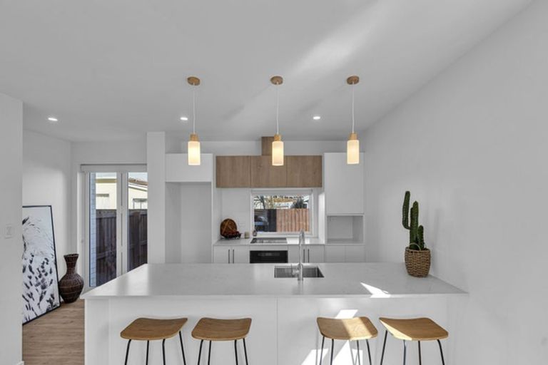 Photo of property in 91d Olliviers Road, Phillipstown, Christchurch, 8011