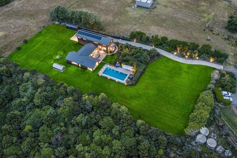 Photo of property in 80 Okura River Road, Okura, Albany, 0792