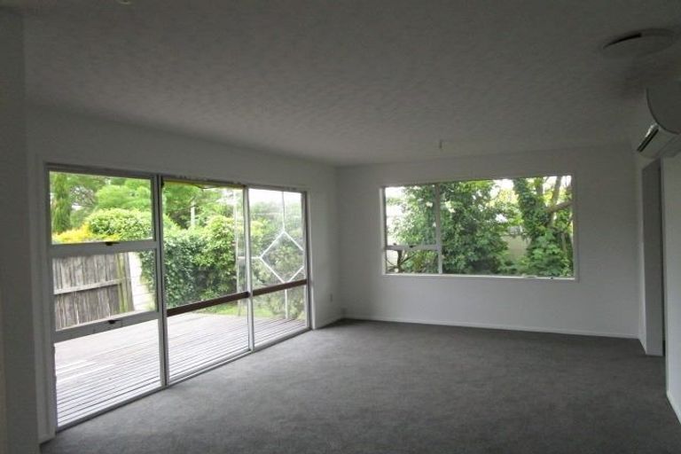 Photo of property in 58 Veitches Road, Casebrook, Christchurch, 8051