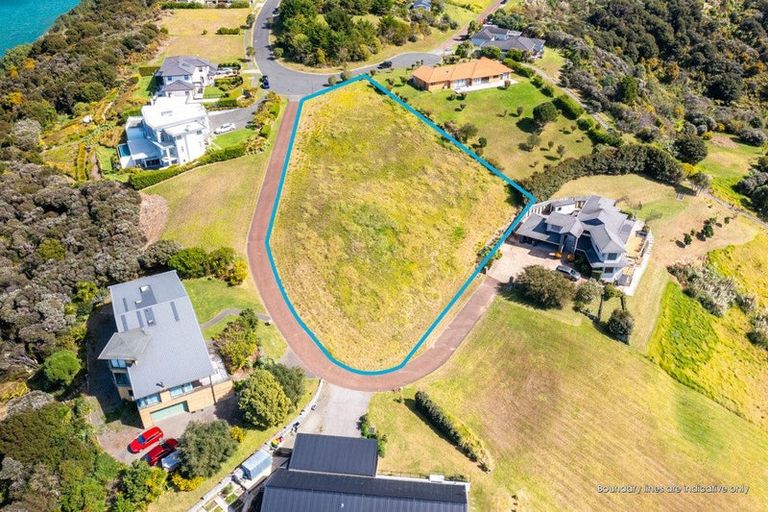 Photo of property in 68 Balboa Drive, Matakatia, Whangaparaoa, 0930