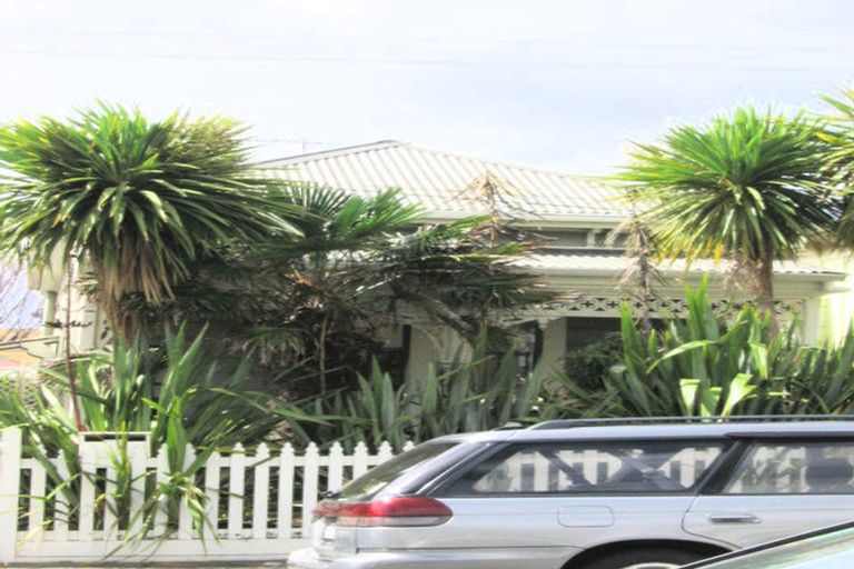 Photo of property in 27 Rintoul Street, Newtown, Wellington, 6021