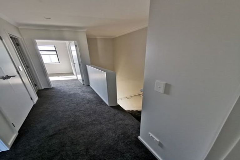 Photo of property in 46 Walter Merton Road, Hobsonville, Auckland, 0616