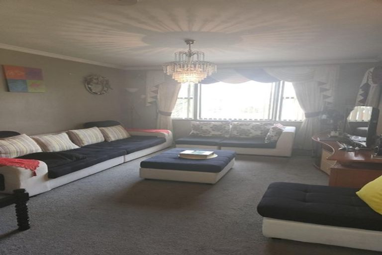 Photo of property in 18 Greenmeadows Avenue, Manurewa East, Auckland, 2102