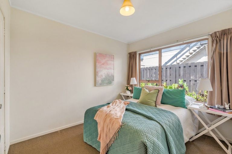 Photo of property in 188a Fisher Parade, Farm Cove, Auckland, 2012