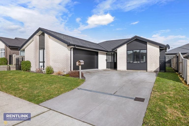 Photo of property in 28 Trans Tasman Way, Pyes Pa, Tauranga, 3112