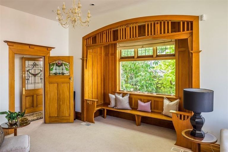 Photo of property in 13 Talavera Terrace, Kelburn, Wellington, 6012