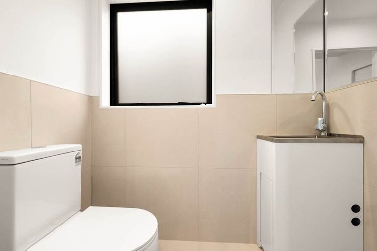 Photo of property in 1/69 Andrew Road, Howick, Auckland, 2010