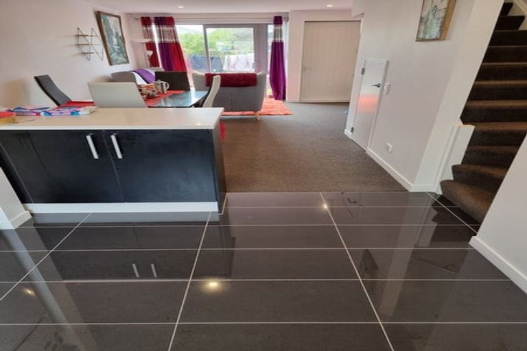 Photo of property in 9/24 Princess Terrace, Newtown, Wellington, 6021