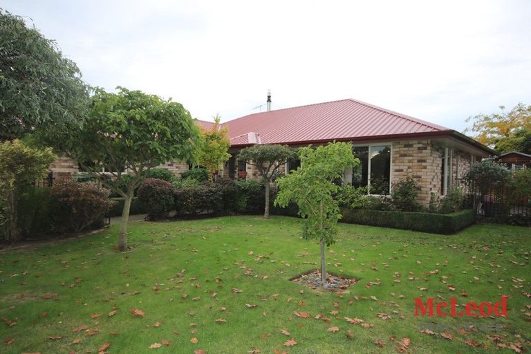 Photo of property in 53 Mcmurdo Street, Tinwald, Ashburton, 7700
